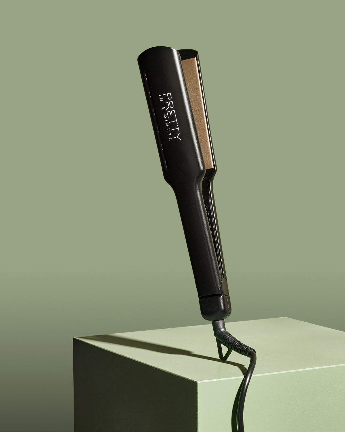 Pretty deals In A Minute flat iron